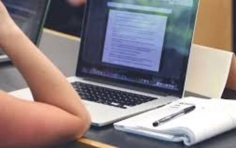 13 Rekomendasi Laptop untuk Pelajar Terbaik 2024 Cara Memilih Laptop Terbaik Untuk Pelajar